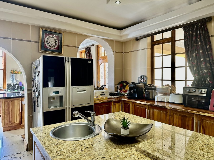 5 Bedroom Property for Sale in Mill Park Eastern Cape